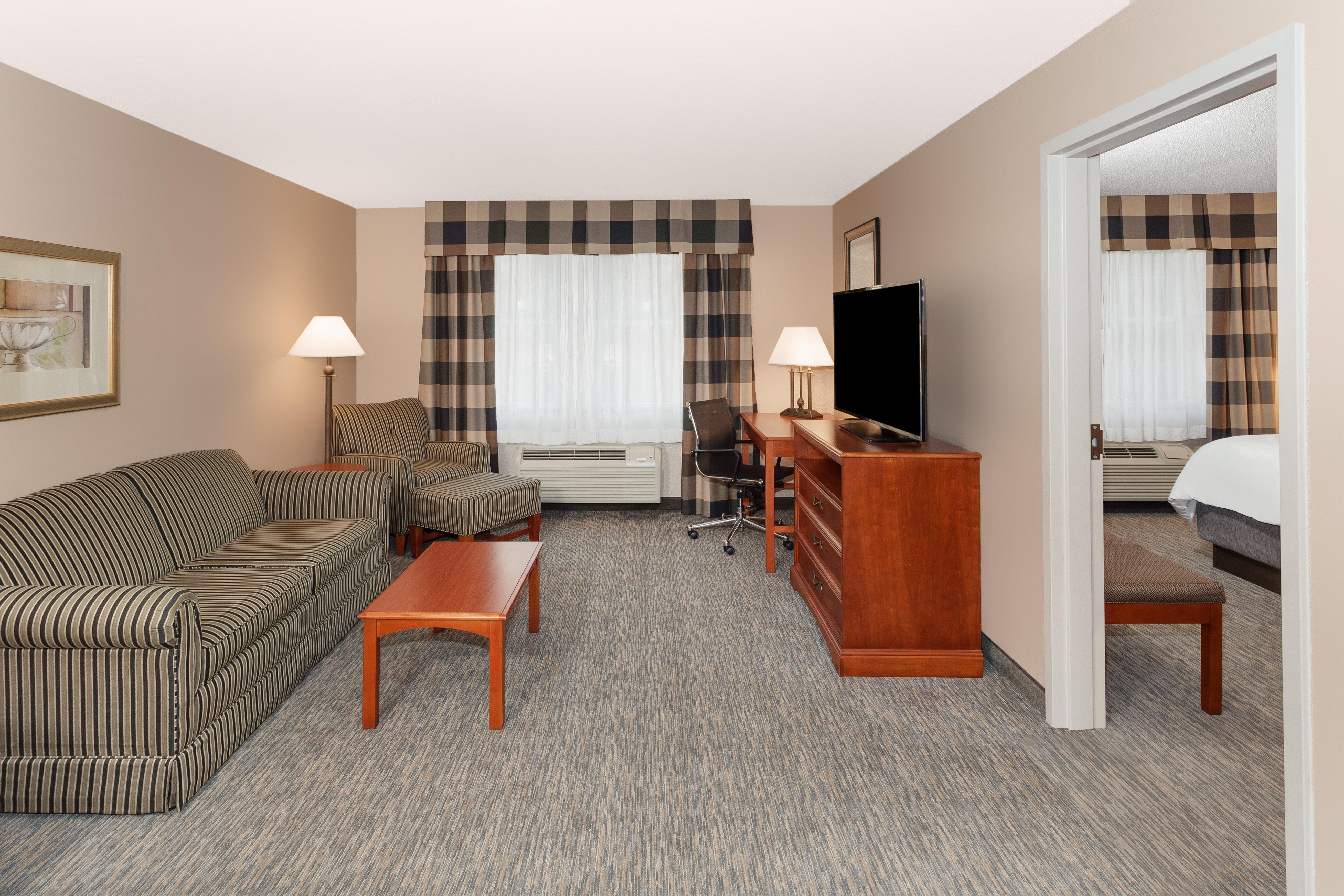 Holiday Inn Express & Suites Tilton By Ihg Esterno foto