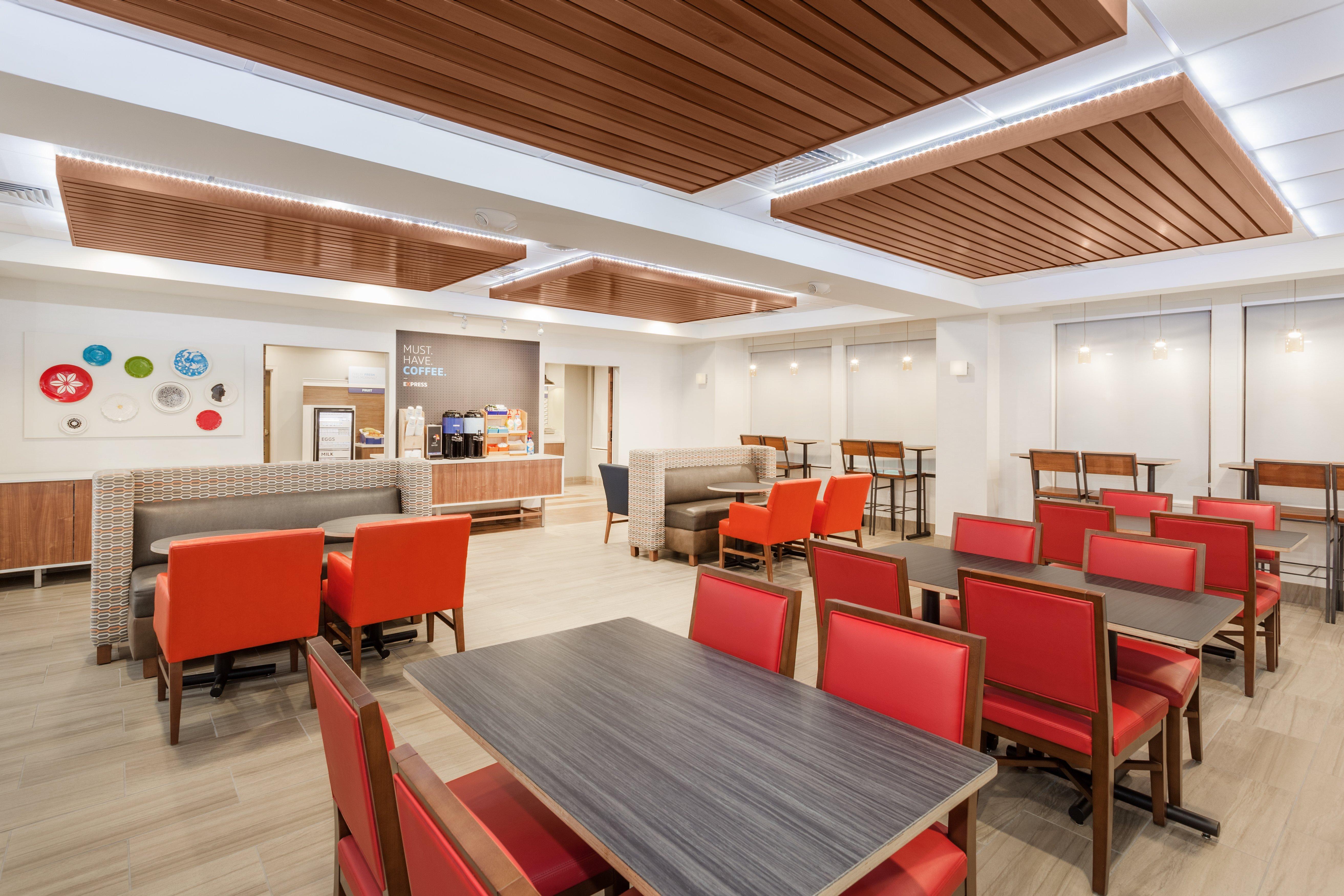 Holiday Inn Express & Suites Tilton By Ihg Esterno foto