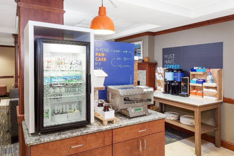 Holiday Inn Express & Suites Tilton By Ihg Esterno foto